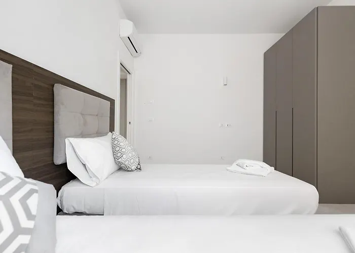 Le Dodici Porte - Porta Galliera 1 By District Apartman *