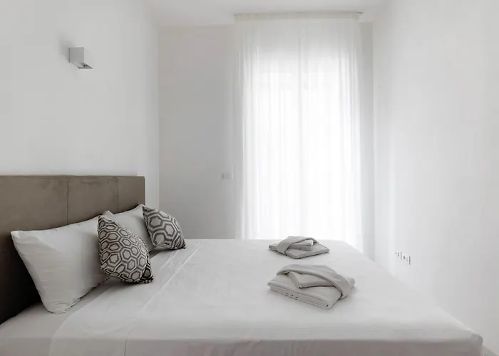 Apartman Le Dodici Porte - Porta Galliera 1 By District *