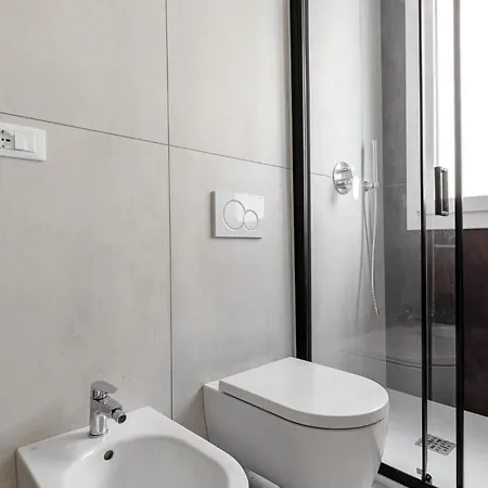 Le Dodici Porte - Porta Galliera 1 By District Daire *